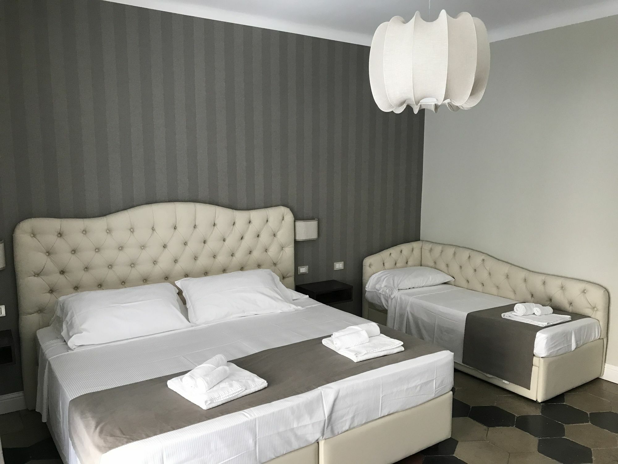 Residenza Roma Imperiale Hotel Exterior foto